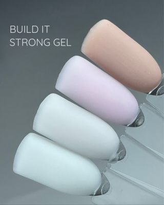 Build It Base – 4 odtiene, ktoré si zamilujete 🔥 ➡️ Cover Tan – teplý nude tón, ktorý sa hodí ku každému looku ➡️ Freesia...